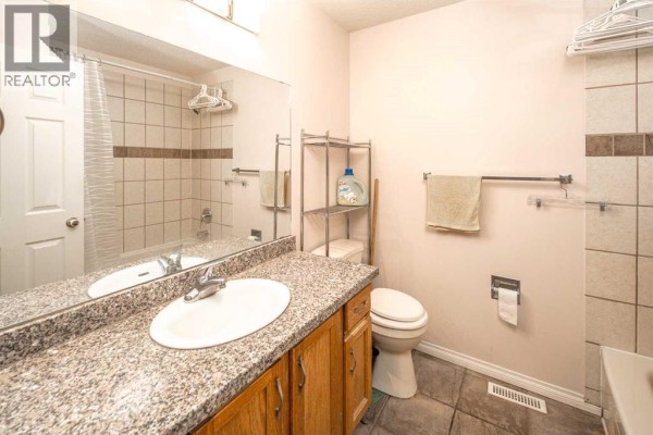Other - 28 Hawkcliff Place Nw, Calgary, AB T3G2S2 Photo 3