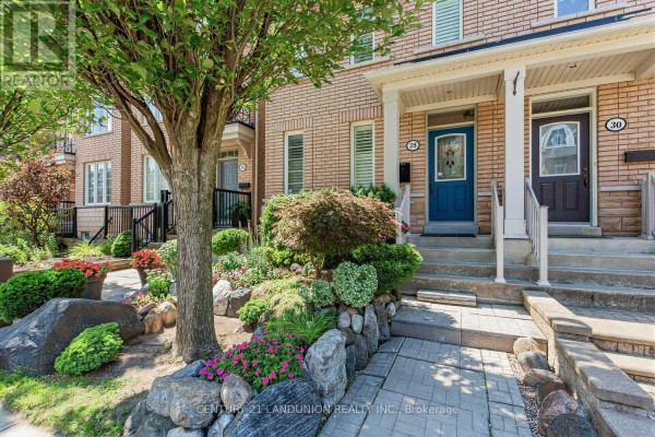 28 Herzberg Gardens, Toronto, ON, photo 2