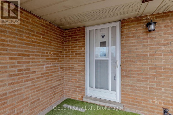 Bedroom 2 - 28 Hoffman Street, Kitchener, ON N2M3M7 Photo 4