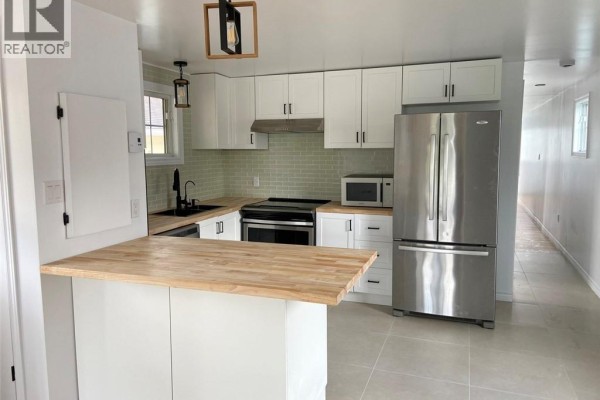 28 Le Paradis Street, Saint Jacques, NB, photo 2