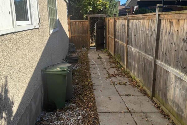 B - 28 Leeming Drive, Ottawa, ON K2H5P7 Photo 3