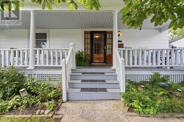 28 Lorne Avenue, Quinte West, ON, photo 3