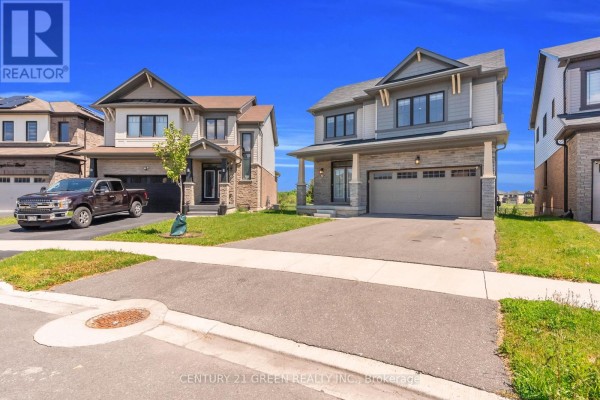 28 Magdalena Street, Hamilton, ON L8J0M3 Photo 4
