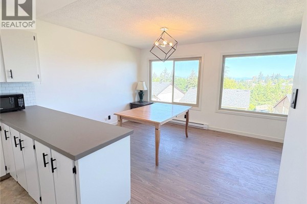 Entrance - 28 Riley Pl, Nanaimo, BC V9T5B9 Photo 3