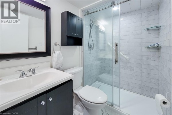 4pc Ensuite bath - 28 Robinson Street N Unit# 405, Grimsby, ON L3M3C9 Photo 4