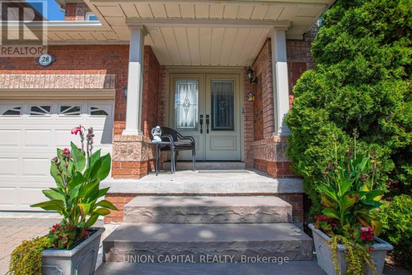 Kitchen - 28 Sail Crescent, Vaughan, ON L6A2Z2 Photo 4