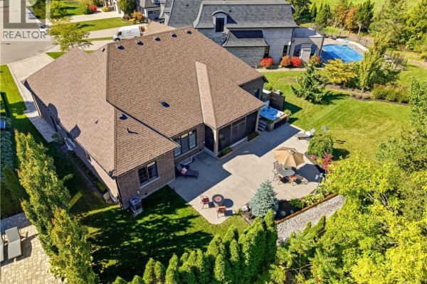 28 Sandalwood Crescent, Niagara On The Lake, ON, photo 3