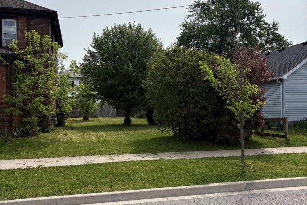 28 Scholfield Avenue S, Welland, ON, photo 2