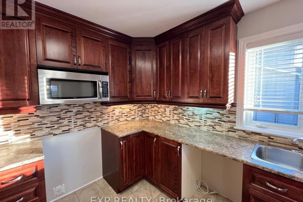 Kitchen - 28 Settlement Lane, Russell, ON K4R0A4 Photo 5