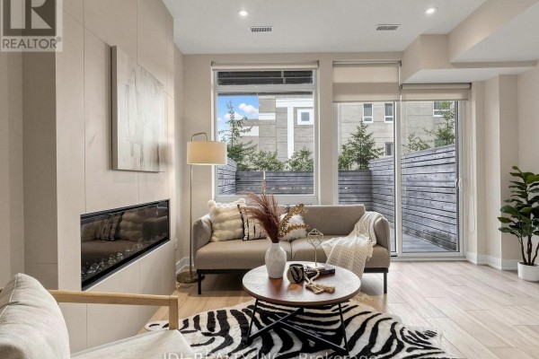 28 Sonic Way, Toronto, ON, photo 3