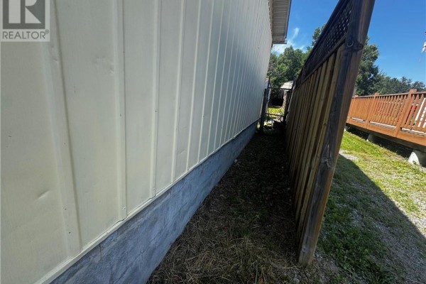 28 Spruce Street, Temagami, ON, photo 3