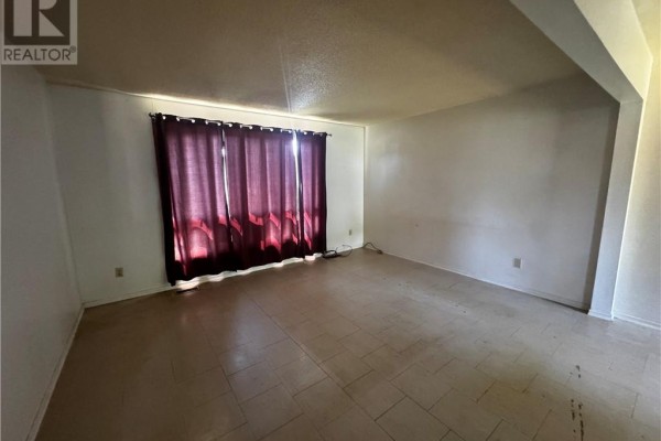 Living room - 28 Spruce Street, Temagami, ON P0H2A0 Photo 5