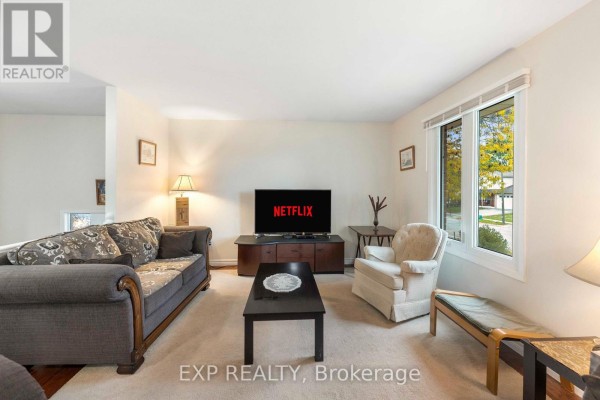 Bathroom - 28 Sulky Road, Brantford, ON N3P1K2 Photo 4