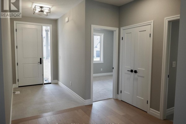 Great room - 28 Sycamore Drive, Tillsonburg, ON N4G5R9 Photo 3