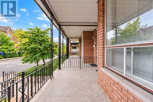 28 Symington Avenue, Toronto, ON, photo 3