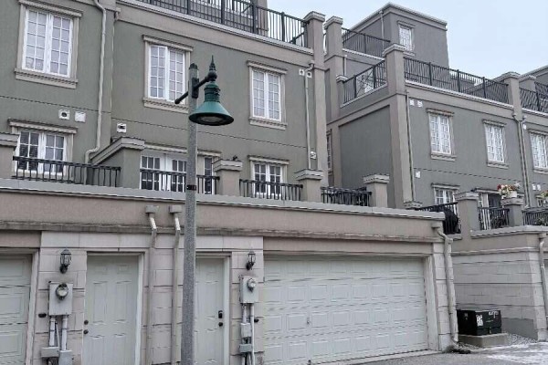 28 Upper Duke Crescent, Markham, ON, photo 3