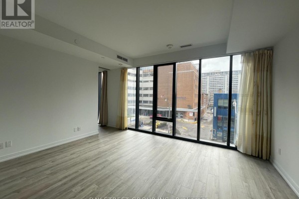 205 - 28 Wellesley Street E, Toronto, ON M4Y1G3 Photo 4