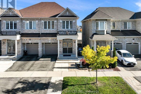 Eating area - 28 Zanetta Crescent, Brampton, ON L6Y6A2 Photo 4