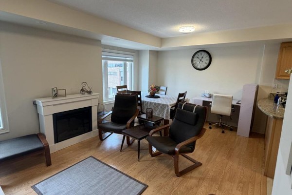 280 - 306 John Street, Markham, ON L3T0A7 Photo 2