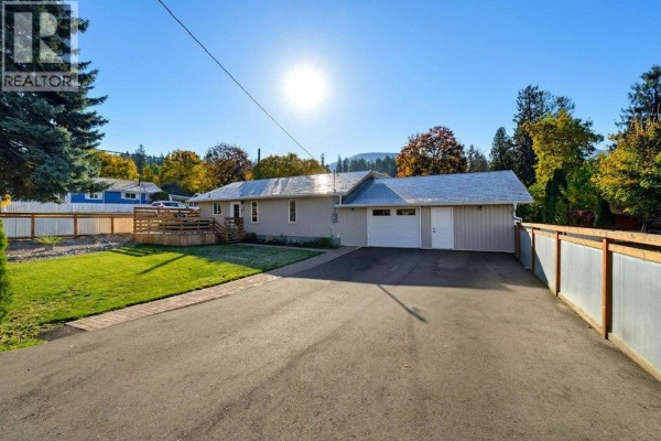 Primary Bedroom - 280 5 Avenue Se, Salmon Arm, BC V1E4G7 Photo 5