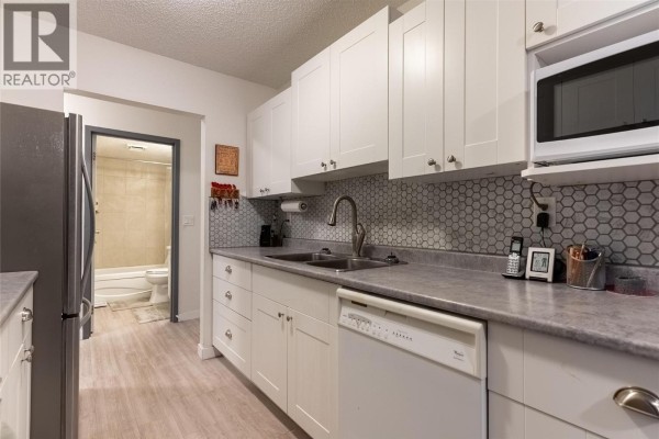 4pc Bathroom - 280 Alder Drive Unit# 218, Logan Lake, BC V0K1W0 Photo 3