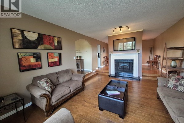 Family room - 280 Hayes Drive, Swift Current, SK S9H4H1 Photo 5