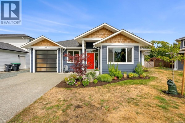 280 Weaver Pl, Comox, BC, photo 2