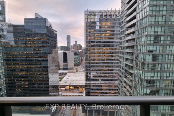 Kitchen - 2802 - 55 Bremner Boulevard, Toronto, ON M5J0A6 Photo 3