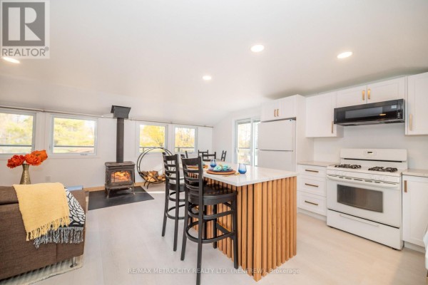 28034 Highway 41, Greater Madawaska, ON, photo 3