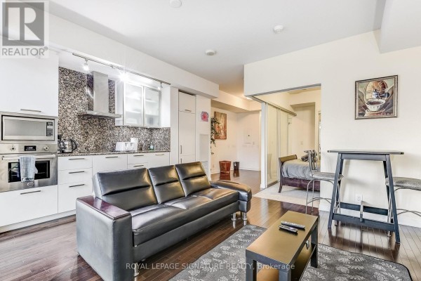 Dining room - 2804 - 14 York Street, Toronto, ON M5J0B1 Photo 4