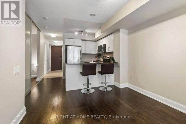 2804 - 2181 Yonge Street, Toronto, ON, photo 3