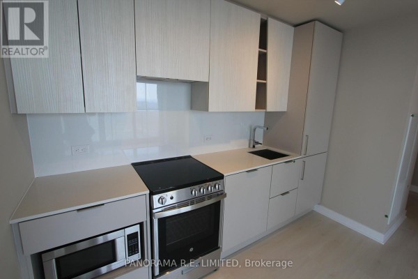 Bedroom 2 - 2804 - 3900 Confederation Parkway, Mississauga, ON L5B0M3 Photo 5