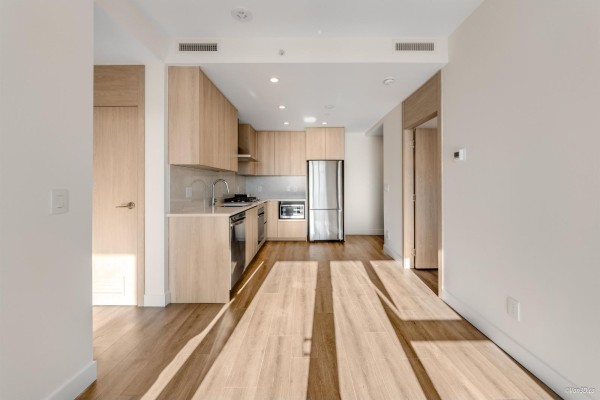 2805 10750 135a Street, Surrey, BC V3T0V4 Photo 4