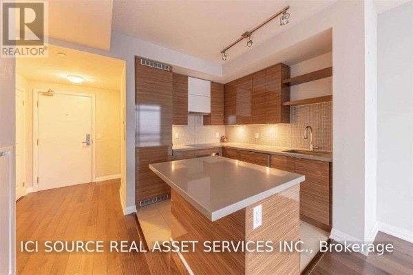 2806 - 59 Annie Craig Drive, Toronto, ON M8V0C4 Photo 4