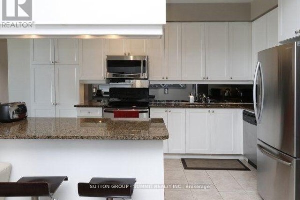 Kitchen - 2807 - 33 Elm Drive, Mississauga, ON L5B4M2 Photo 3