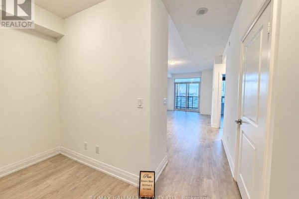 Den - 2807 - 3600 Hwy 7 Road, Vaughan, ON L4L0G7 Photo 5