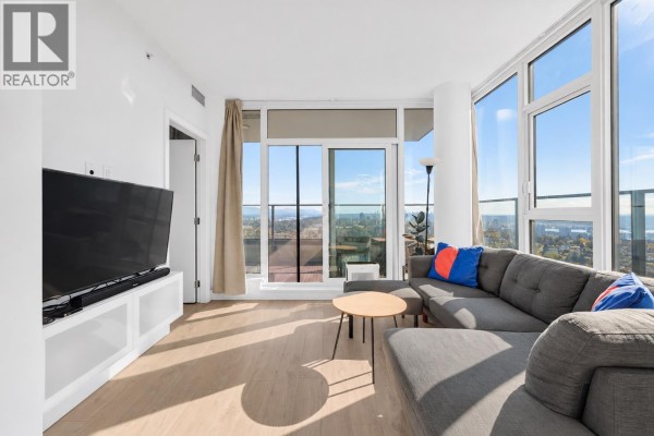 2807 7388 Kingsway, Burnaby, BC V3N0G9 Photo 3