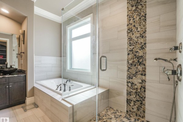 2807 Wheaton Dr Nw, Edmonton, AB, photo 3