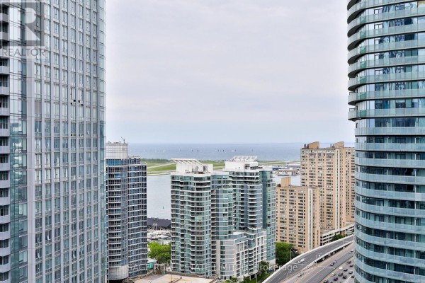 2808 - 55 Bremner Boulevard E, Toronto, ON, photo 2