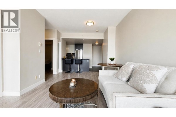 2808 2968 Glen Drive, Coquitlam, BC V3B0C4 Photo 4