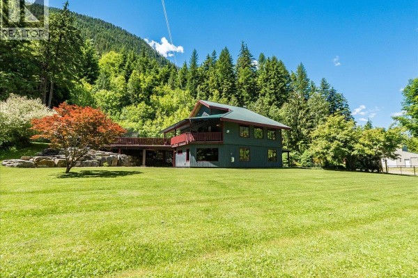 Laundry room - 2809 Slocan Valley West Road, Slocan Park, BC V0G2E0 Photo 4