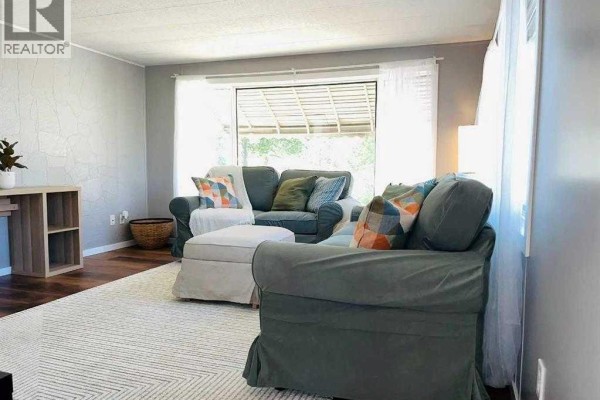 281, 6220 17 Avenue Se, Calgary, AB, photo 2