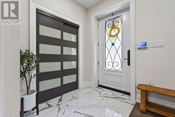 Primary Bedroom - 281 Warden Avenue, Toronto, ON M1N2Z9 Photo 5