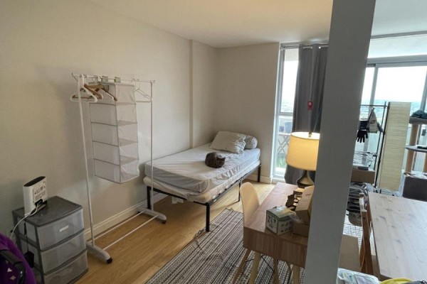 2810 - 40 Homewood Avenue, Toronto, ON, photo 3