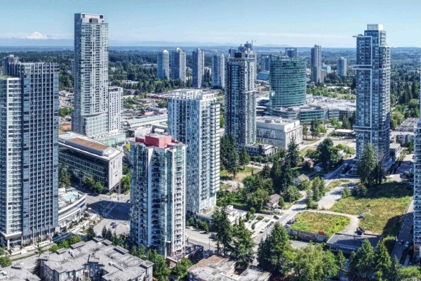 2810 13495 Central Avenue, Surrey, BC V3T0K2 Photo 2