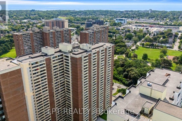 2811 - 5 Massey Square, Toronto, ON, photo 2