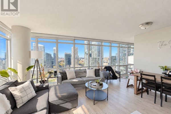 2812 - 15 Fort York Boulevard, Toronto, ON M5V3Y4 Photo 3