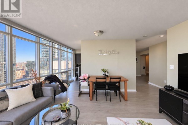 2812 - 15 Fort York Boulevard, Toronto, ON M5V3Y4 Photo 4