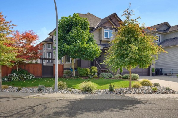 2816 Woodland Drive, Langley, BC V2Y1C2 Photo 2