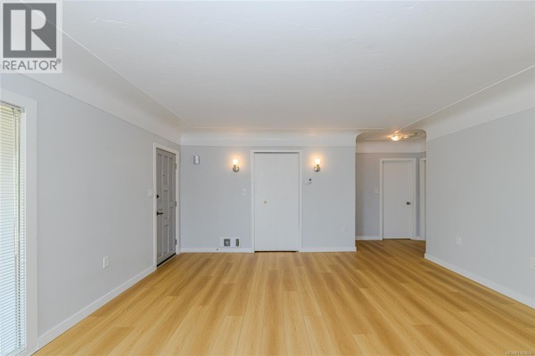 2817 Adelaide Ave, Saanich, BC, photo 3